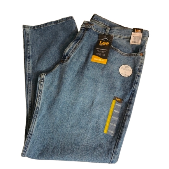 Lee Other - Lee regular bootcut jeans worth it sz 40x30 nwt